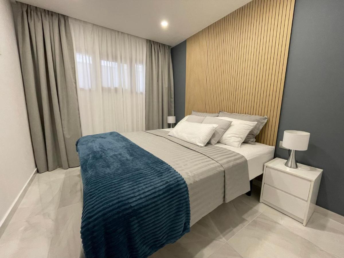 شقة Luxury Diamond - Ocean View, Big Terraces, Air Con, Wifi لوس كريستيانوس المظهر الخارجي الصورة
